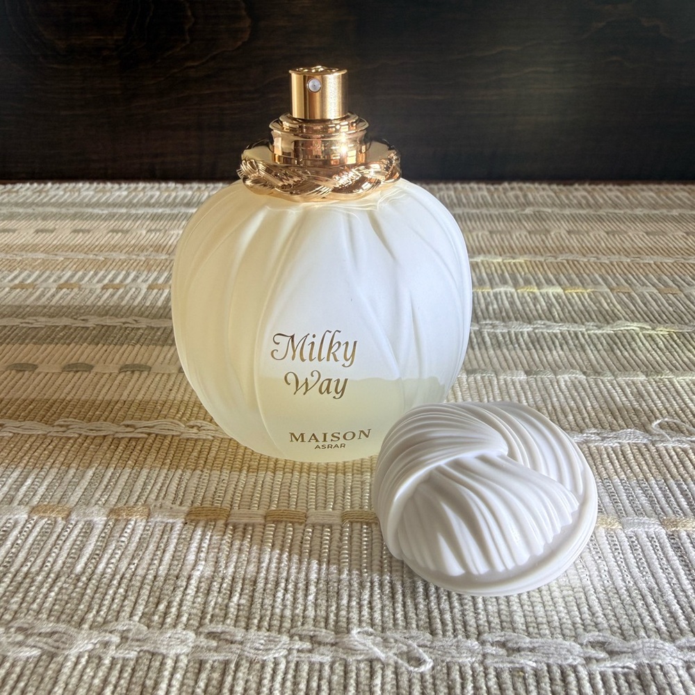 Maison Asrar Milky Way by Gulf Orchid - Creamy
Sweet Unisex - 3.4 - Picture 4 of 7